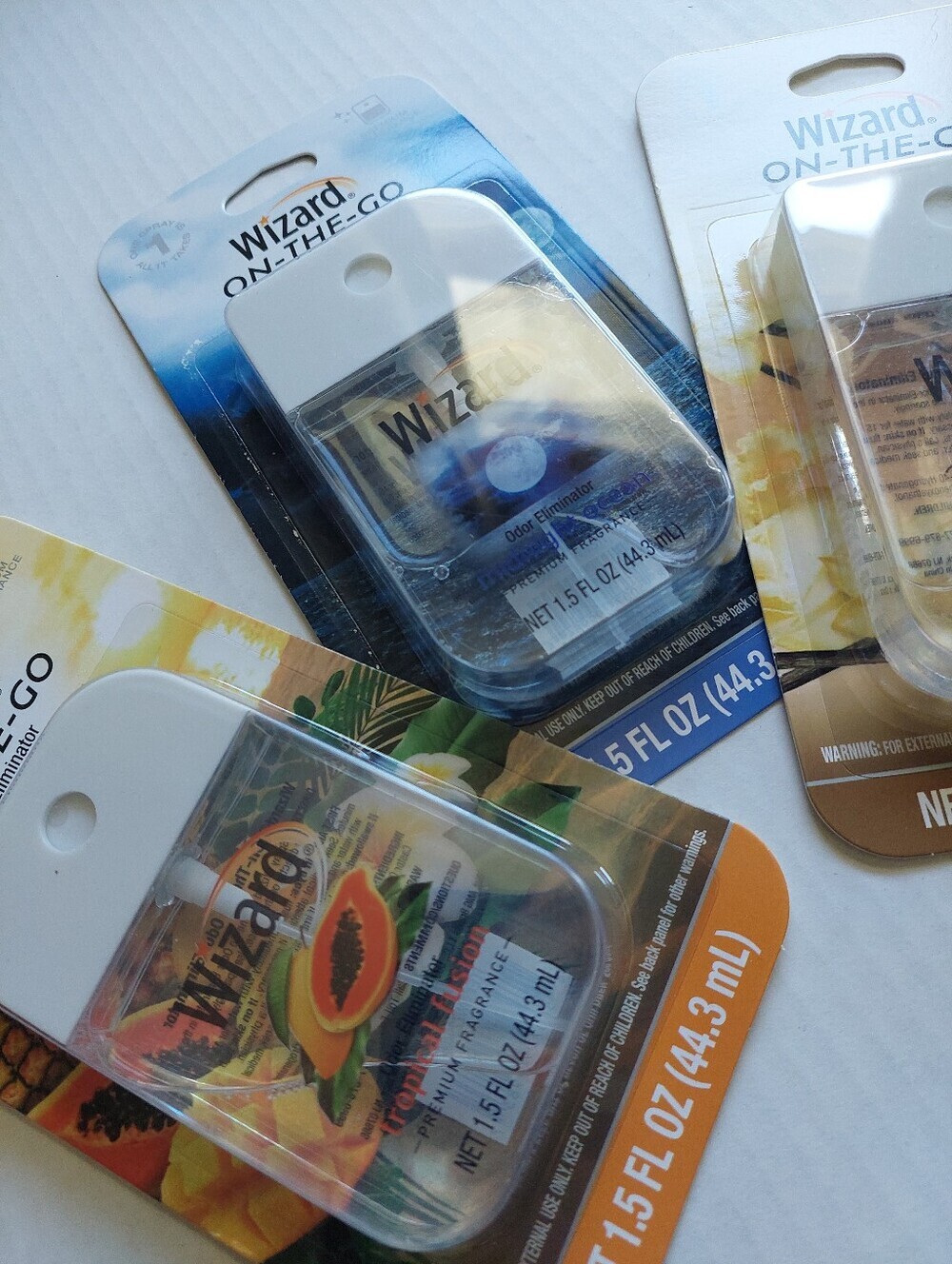 3 Pcs New Wizard On The Go Odor Eliminator Vanilla . Tropical . Midnight Ocean - Picture 3 of 3